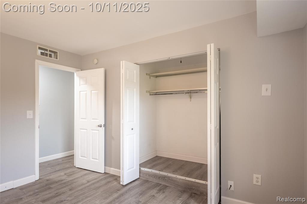 1481 E Chateau Vert Street, Ypsilanti, MI 48197 — Photo 14