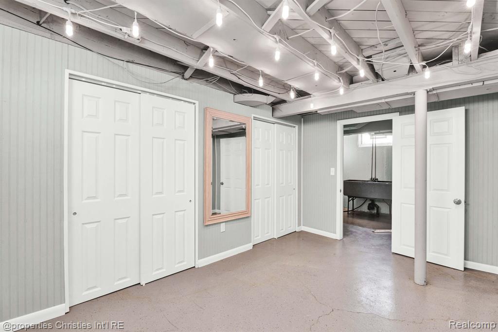 708 S Minerva Avenue, Royal Oak, MI 48067 — Photo 58