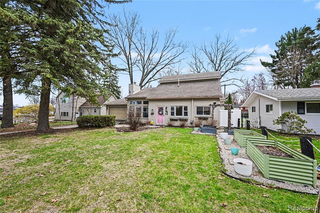 937 Marvell Place, Waterford, MI 48327 — Photo 20