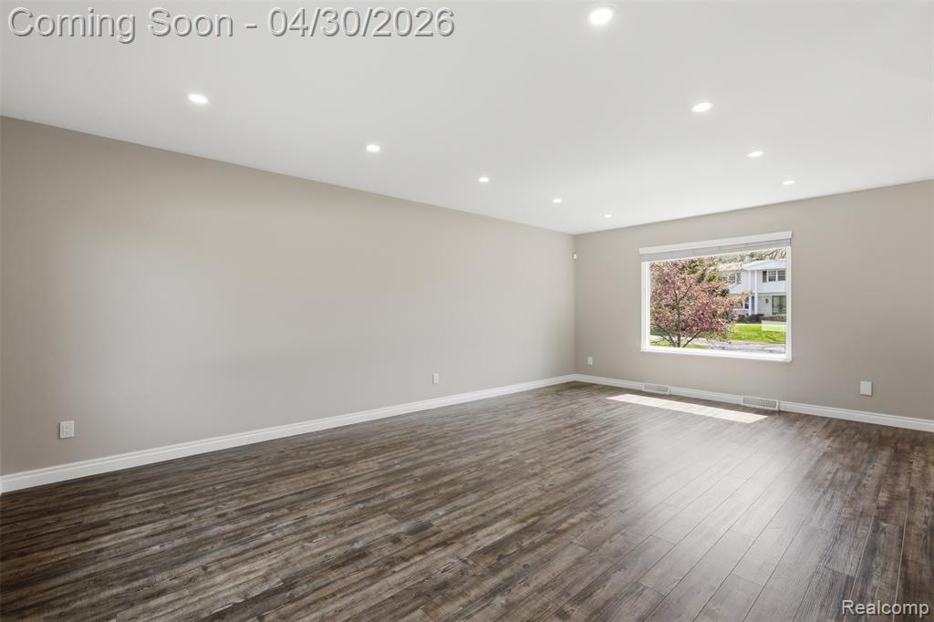 7978 Little Farm Lane, West Bloomfield, MI — Photo 8