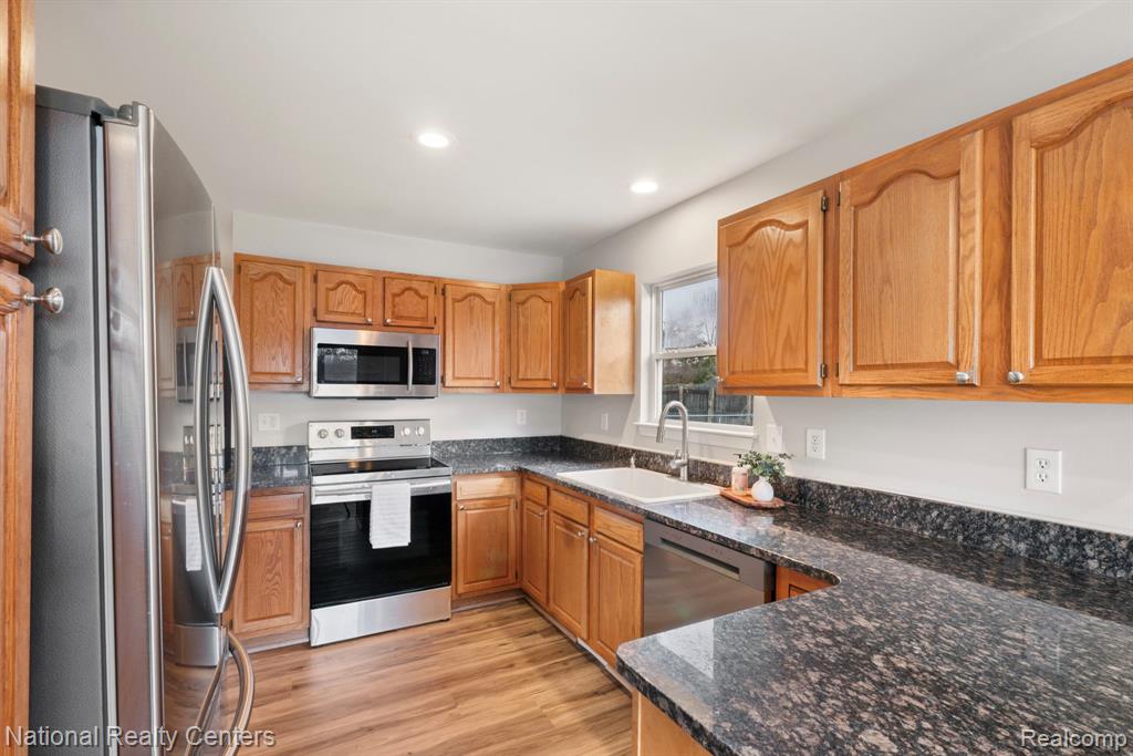 3025 Reeder Road, Clarkston, MI — Photo 13