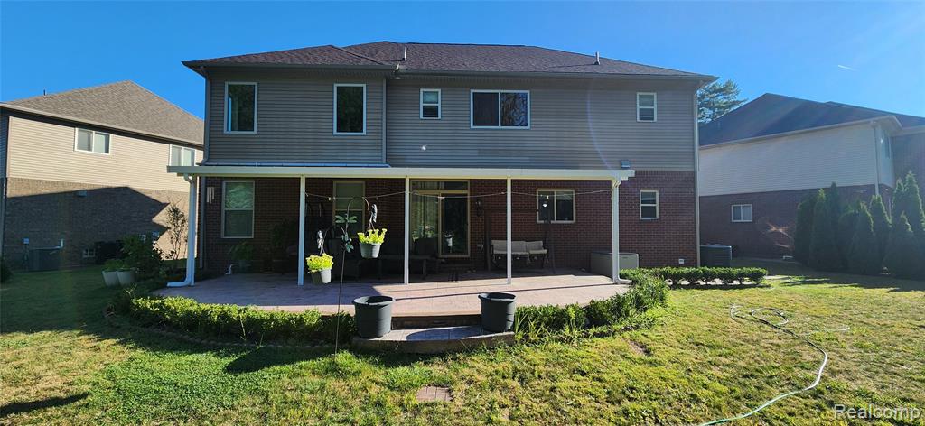 42849 Saint James Court, Sterling Heights, MI 48314 — Photo 3