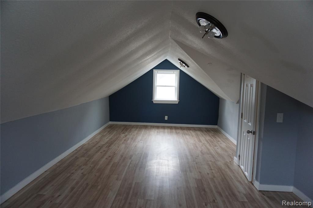 4209 CUSTER Avenue, Flint, MI 48507 — Photo 17