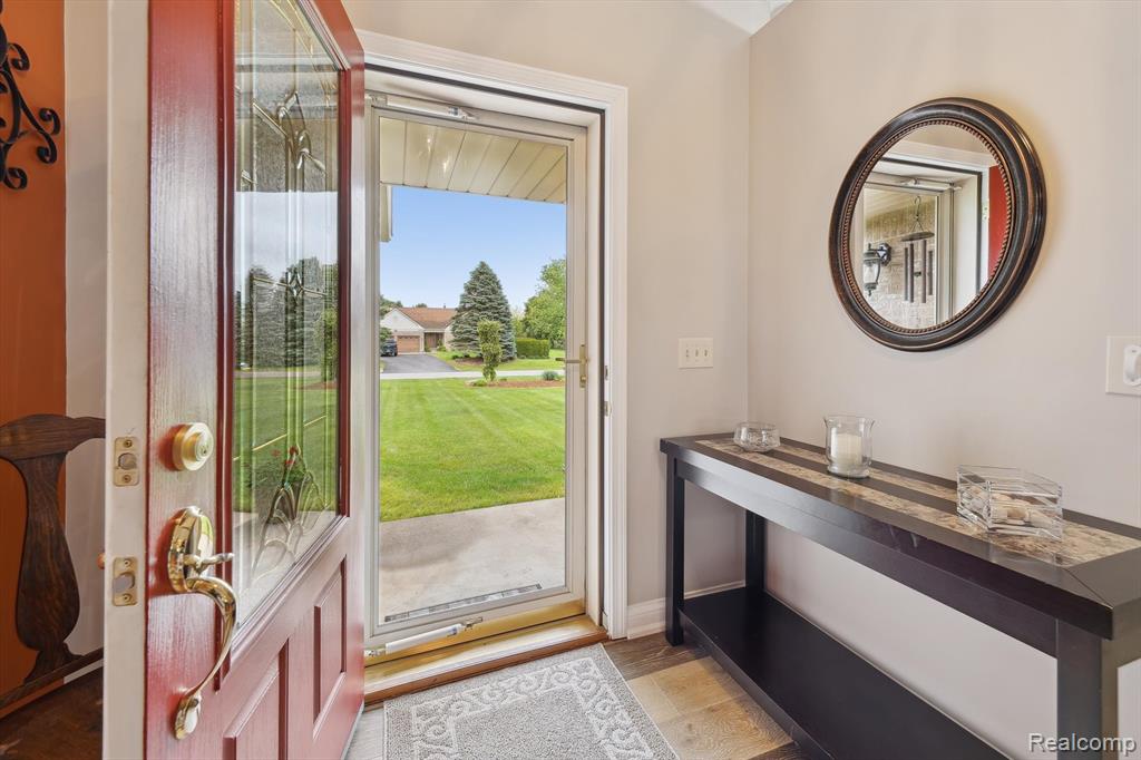 9762 Dickerson Court, South Lyon, MI 48178 — Photo 6