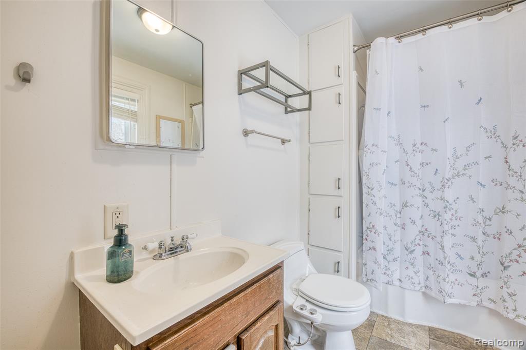 49675 S Interstate 94 Service Drive, Van Buren, MI 48111 — Photo 16