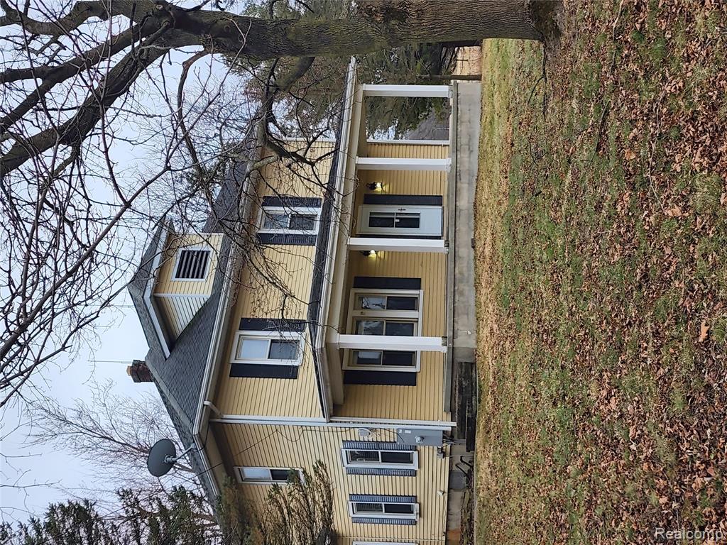 8164 Perry Road, Grand Blanc, MI 48439 — Photo 2