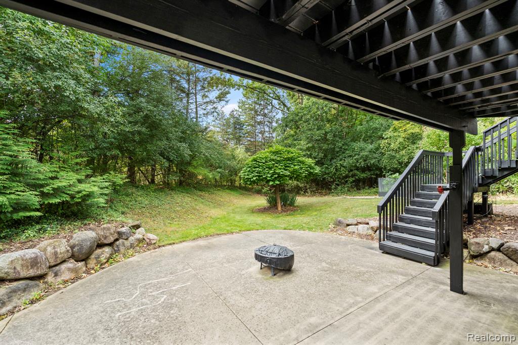 4540 Rolling Pine Court, West Bloomfield, MI 48323 — Photo 46