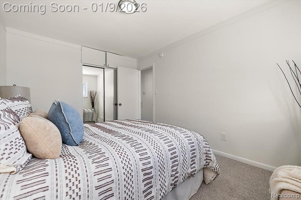 9848 Milburn Street, Livonia, MI 48150 — Photo 15