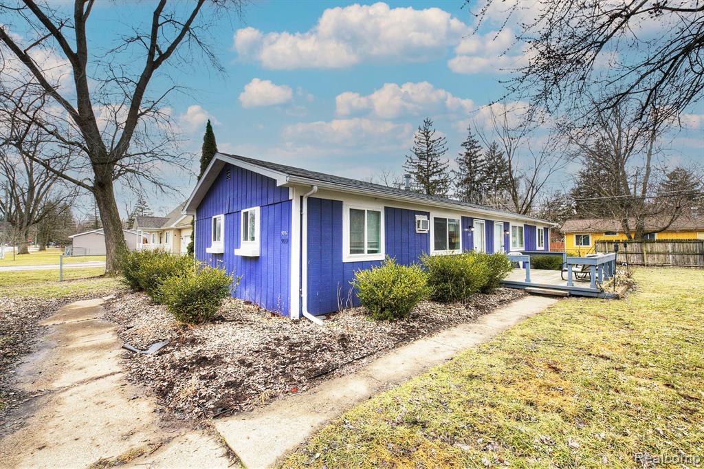 9057 GARFIELD Drive, Whitmore Lake, MI 48189 — Photo 18