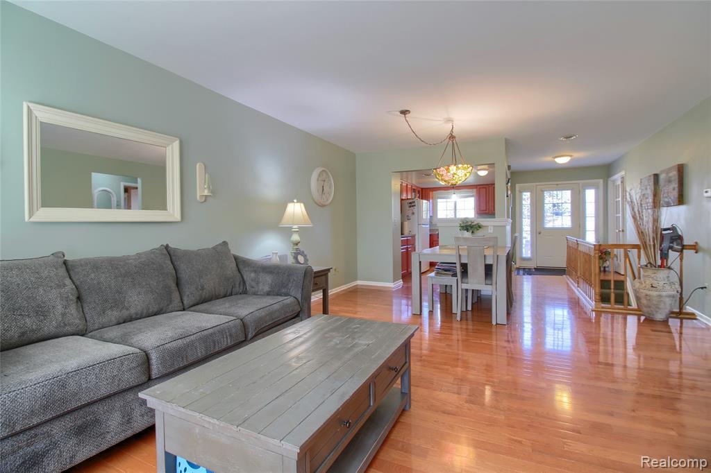 9780 Cambridge Court Cambridge CT., 3, South Lyon, MI 48178 — Photo 8