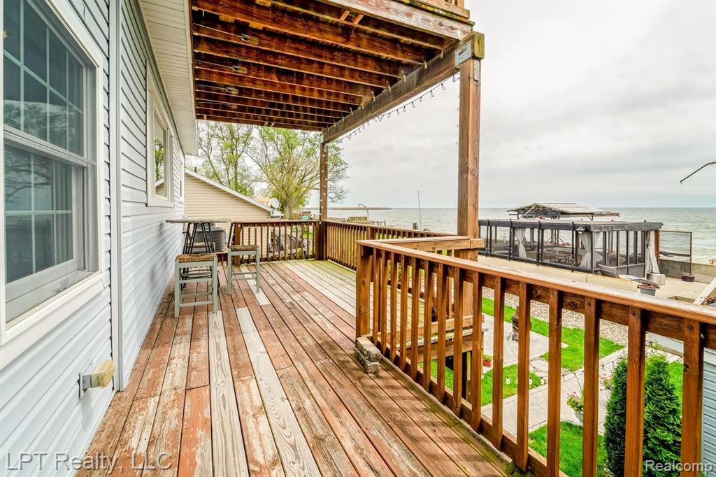 7750 LAKESHORE Drive, Newport, MI 48166 — Photo 37