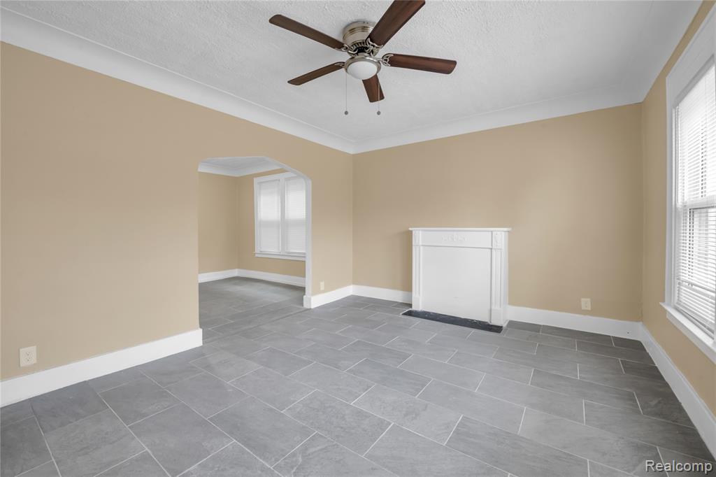 5044 Fairview Street, Detroit, MI 48213 — Photo 24