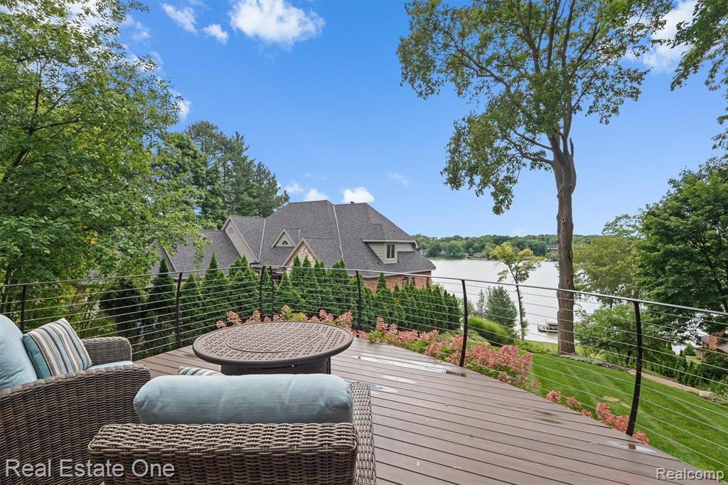 7181 Hillside Drive, Clarkston, MI — Photo 9