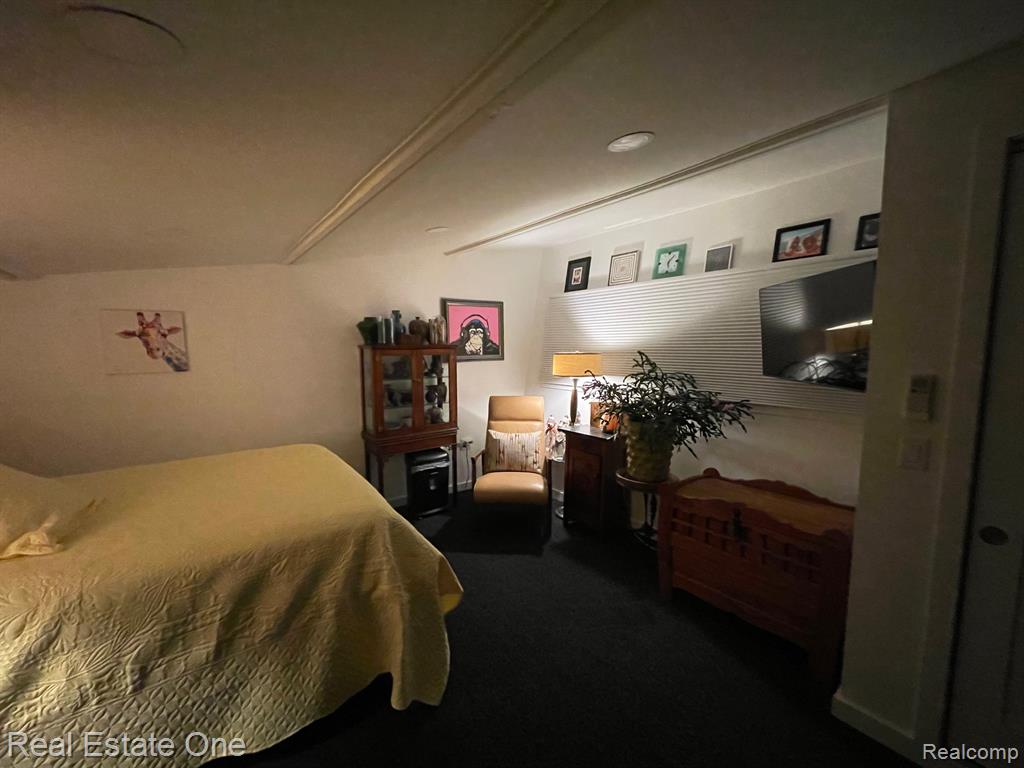 3202 Pridham Street, Keego Harbor, MI 48320 — Photo 13