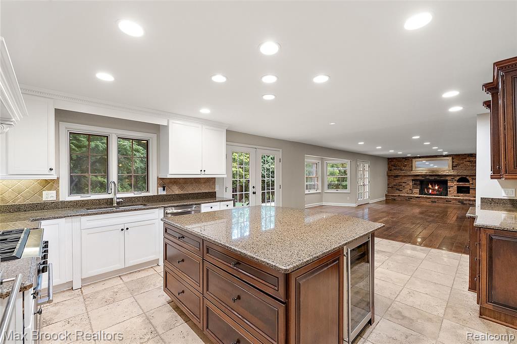 4627 Sunningdale Drive, Bloomfield Hills, MI 48302 — Photo 7