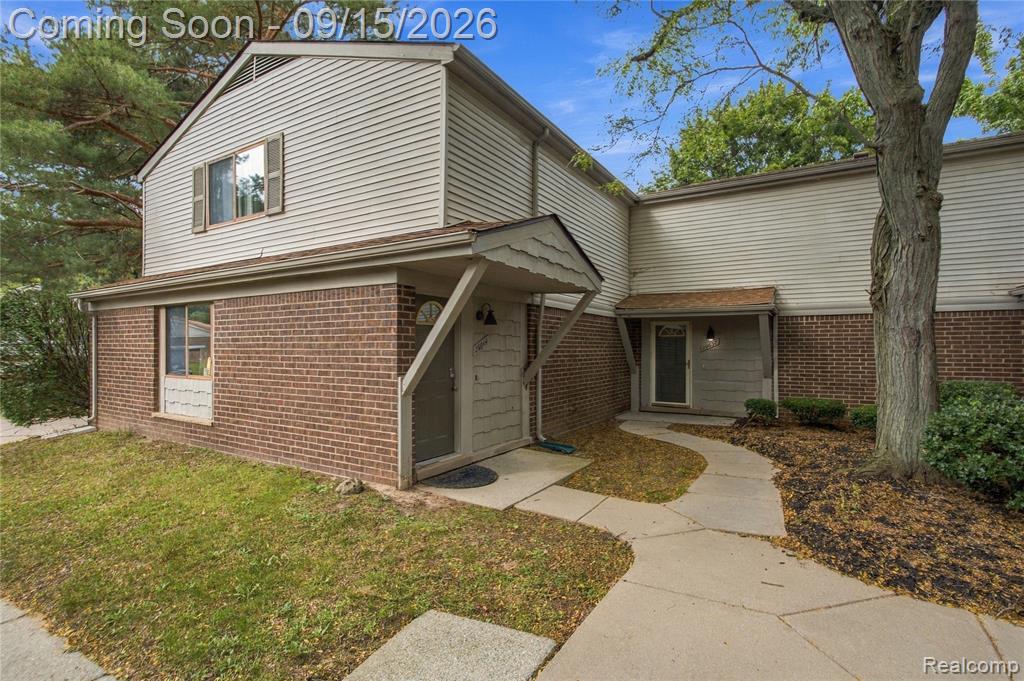 29638 Farmbrook Villa Court, Southfield, MI 48034