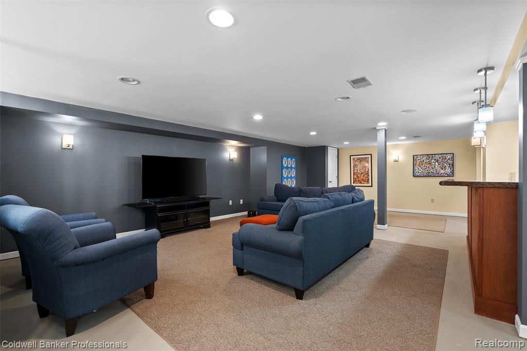 46985 Glastonbury Drive, Canton, MI 48188 — Photo 40