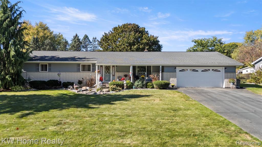 5334 Dunster Road, Grand Blanc, MI 48439 — Photo 2