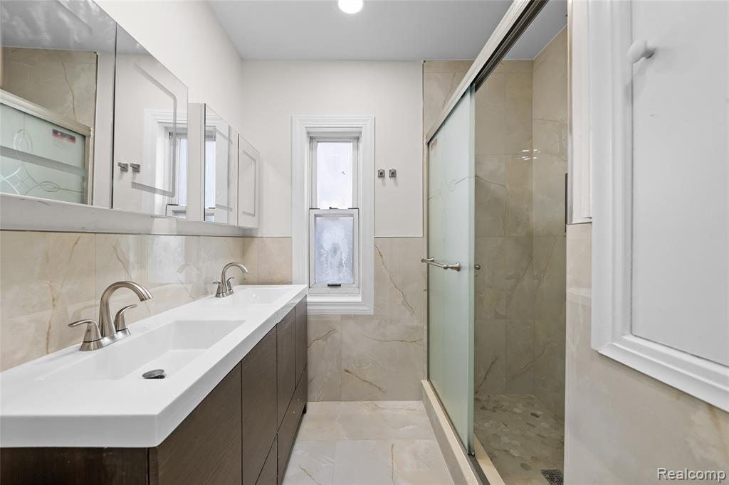 5401 Orchard Avenue, Dearborn, MI 48126 — Photo 18