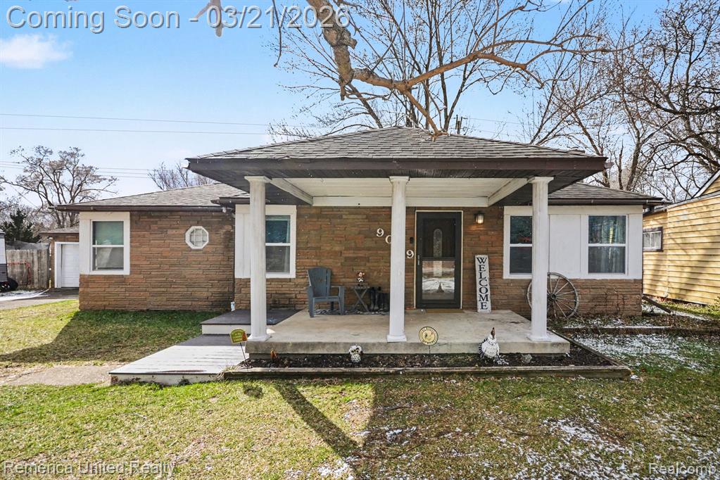 9079 Grove Drive, Whitmore Lake, MI 48189 — Photo 2