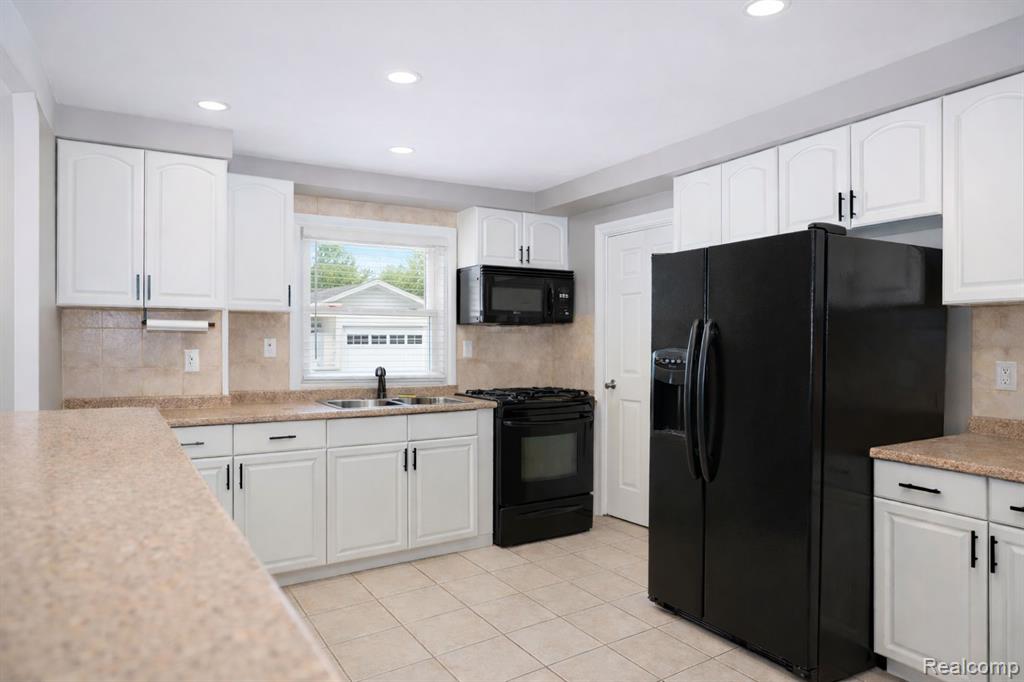 8373 McKinley, Center Line, MI 48015 — Photo 10