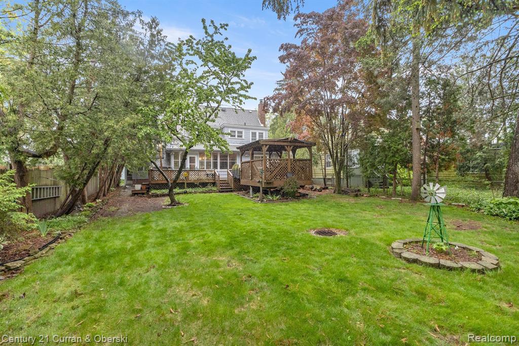 449 SPRUCE Street, Wyandotte, MI 48192 — Photo 44