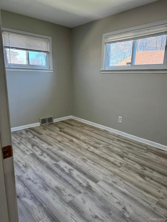 6630 NORBORNE Avenue, Dearborn Heights, MI 48127 — Photo 24