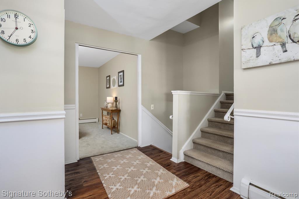 4250 CRESTLINE Drive, Ann Arbor, MI 48103 — Photo 4