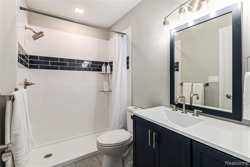 926 BRIGHTON LAKE Road, Brighton, MI 48116 — Photo 14