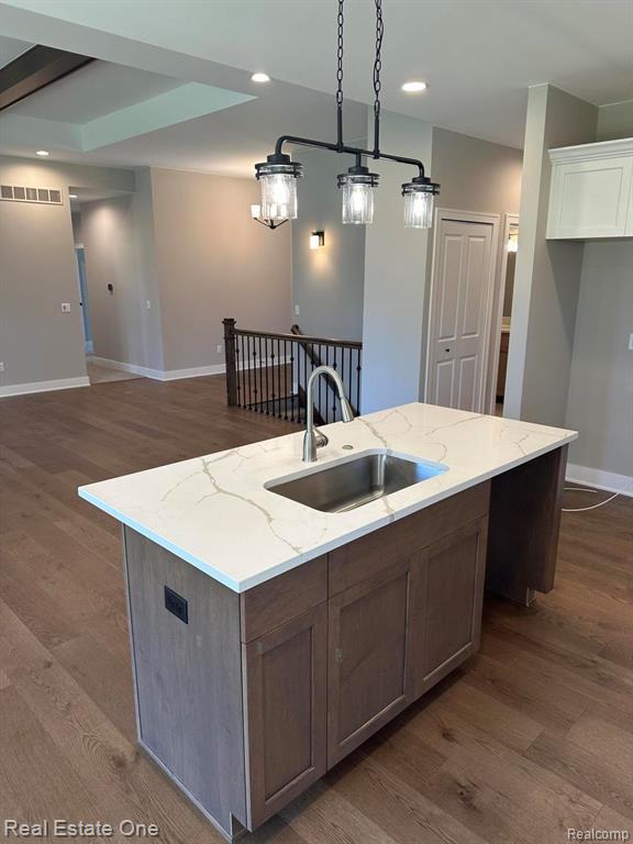 50402 Oakbrooke Drive E, Chesterfield, MI 48047 — Photo 18