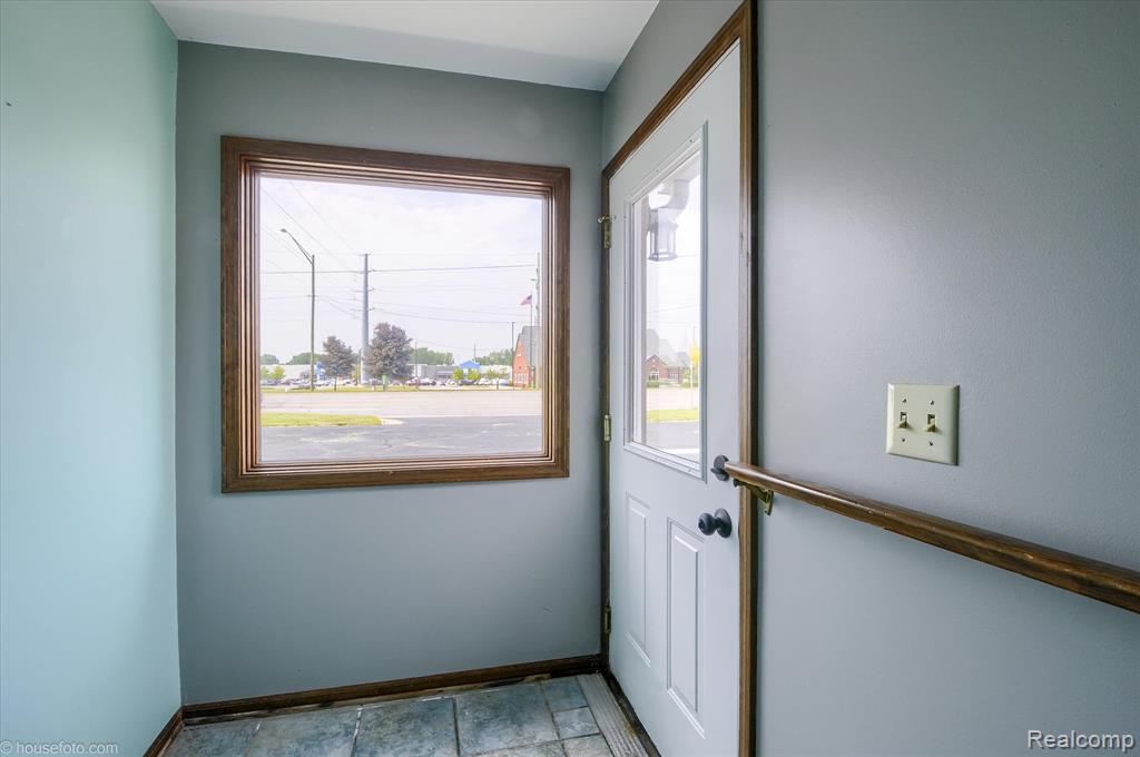 520 Imlay City Road, Lapeer, MI 48446 — Photo 15