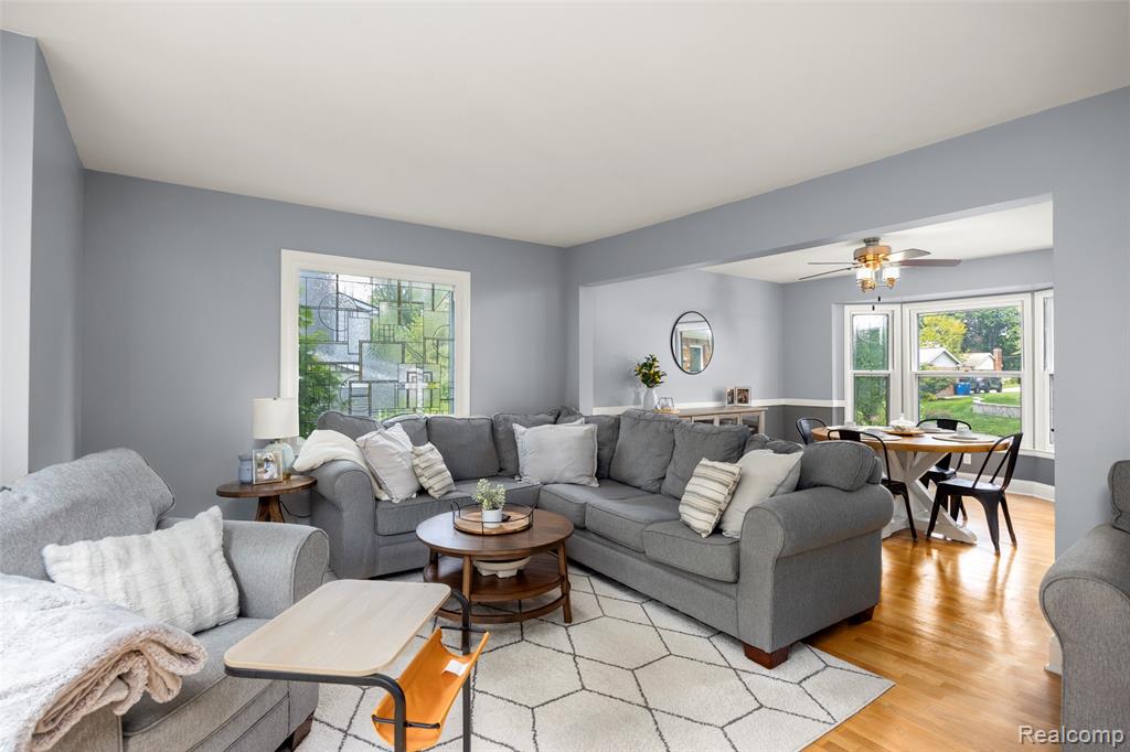 527 Greenwich Lane, Grand Blanc, MI 48439 — Photo 8