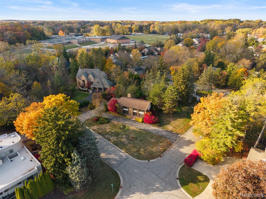 4724 Tara Court, West Bloomfield, MI 48323 — Photo 51