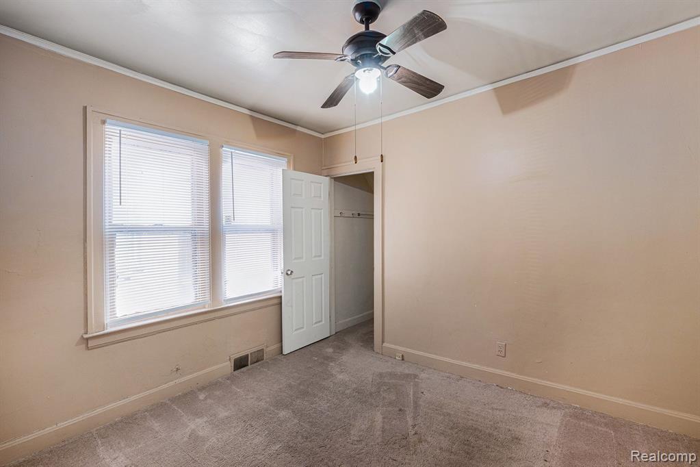 5279 E SOMERSET Avenue, Detroit, MI 48224 — Photo 9