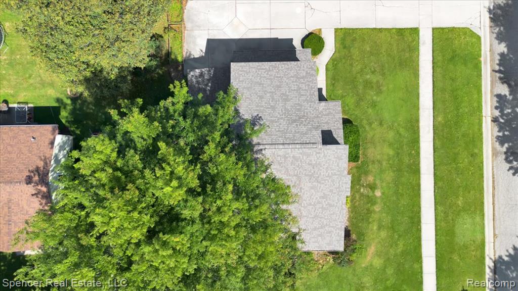 734 Locust Drive, Davison, MI 48423 — Photo 36