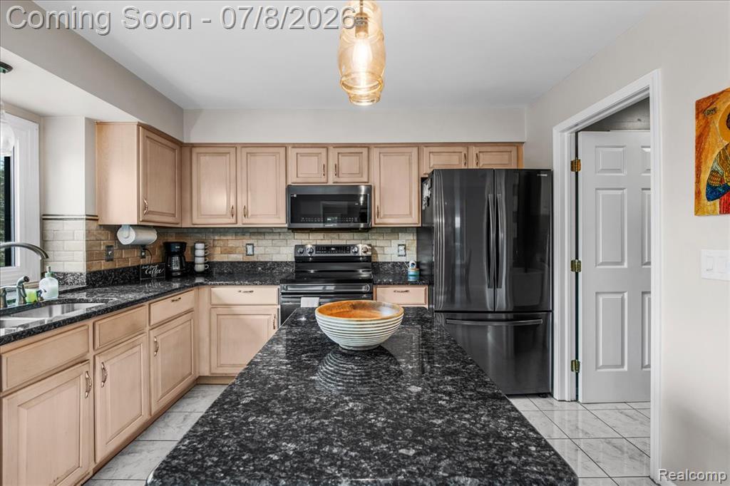 45433 Indian Creek Drive, Canton, MI 48187 — Photo 17