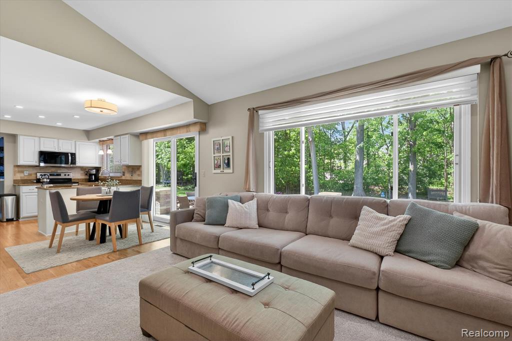 7071 Foxcreek Drive, Canton, MI 48187 — Photo 24