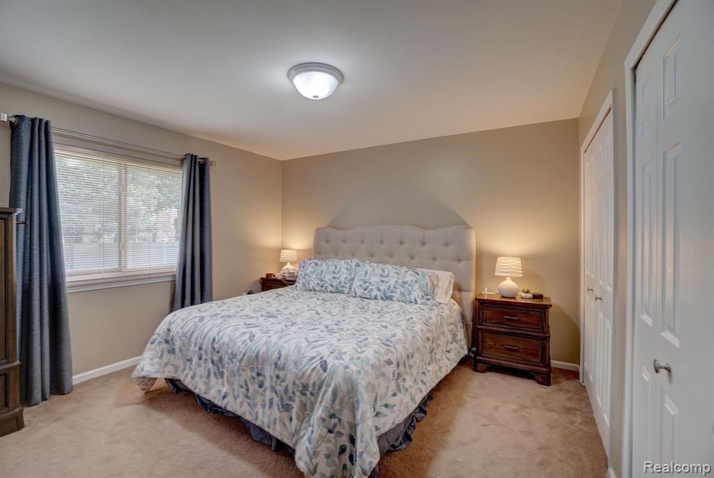 5760 LARKINS Drive, Troy, MI 48085 — Photo 15