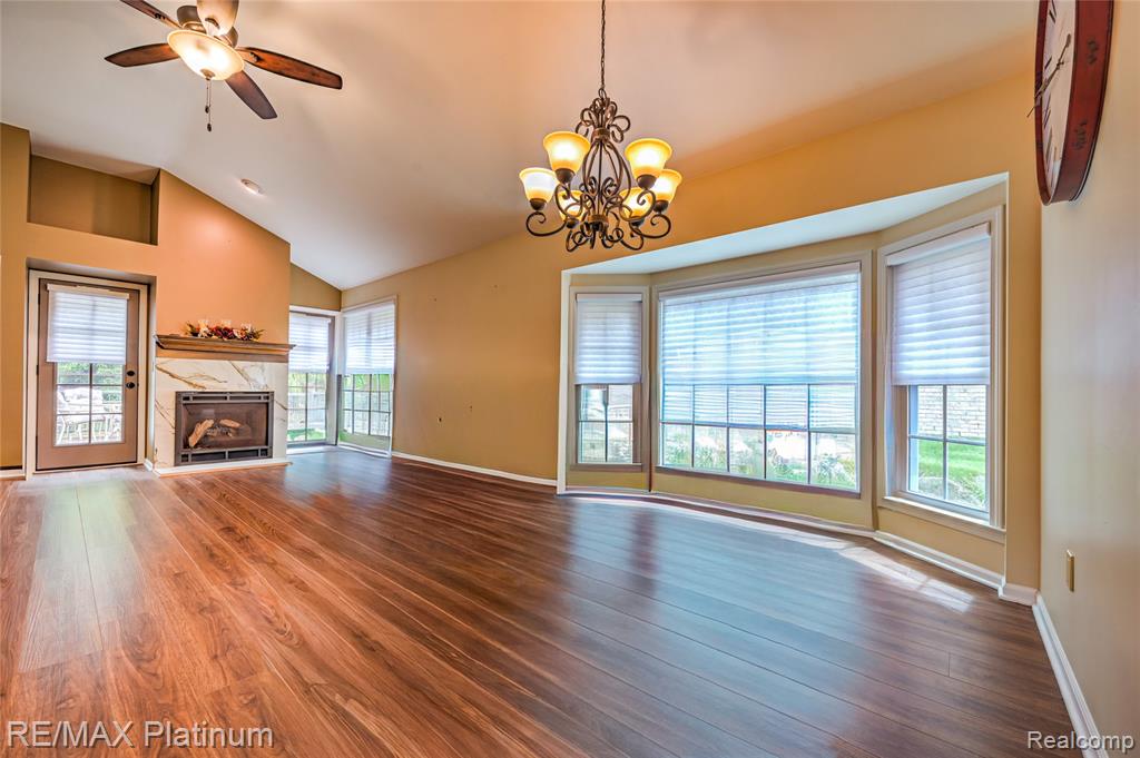807 Whisperwood Drive, 70, Fenton, MI 48430 — Photo 9