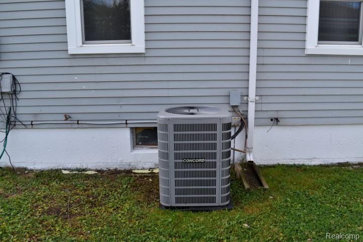 444 Detroit Avenue, Lincoln Park, MI 48146 — Photo 32