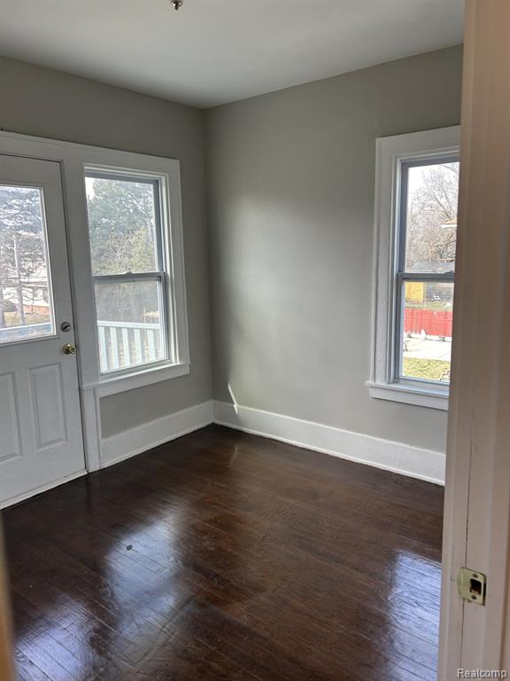 533 LAKEWOOD Street, Detroit, MI 48215 — Photo 11
