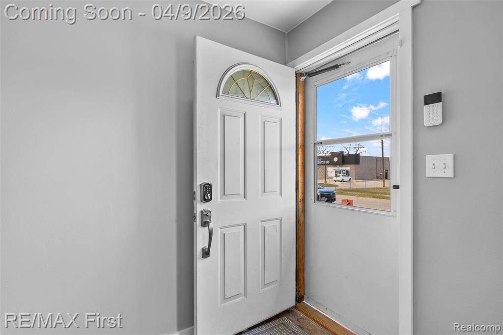 23036 COUZENS Avenue, Hazel Park, MI 48030 — Photo 4