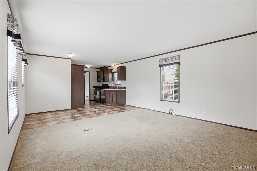 807 Swan Street, Rochester Hills, MI 48309 — Photo 4