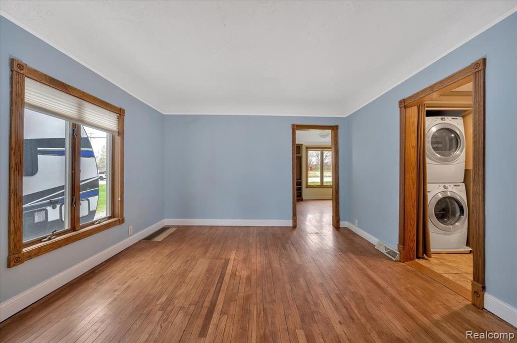10352 HEGEL Road, Goodrich Vlg, MI — Photo 7