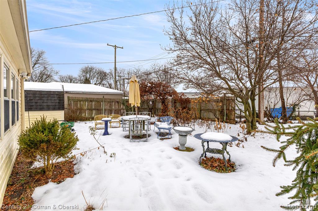 7941 N Charlesworth Street, Dearborn Heights, MI 48127 — Photo 30