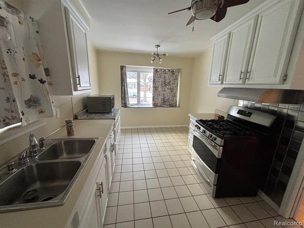 4209 Vassar Street, Dearborn Heights, MI 48125 — Photo 4