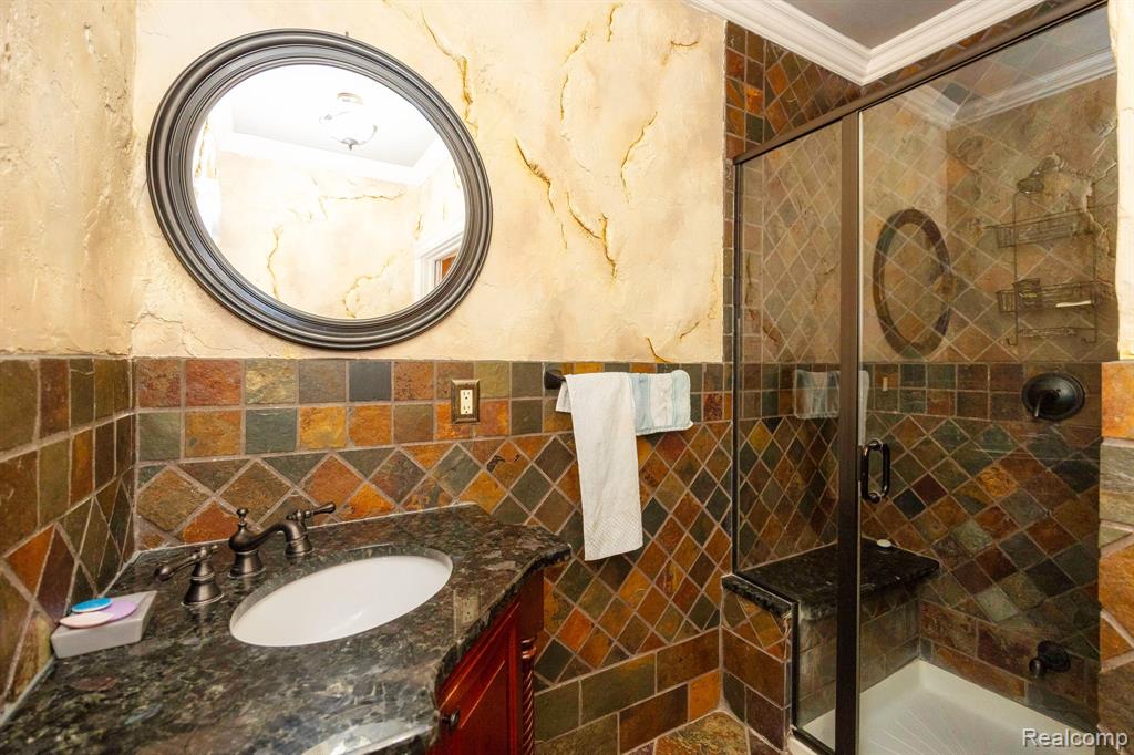 8401 Fenton Street, Dearborn Heights, MI 48127 — Photo 31