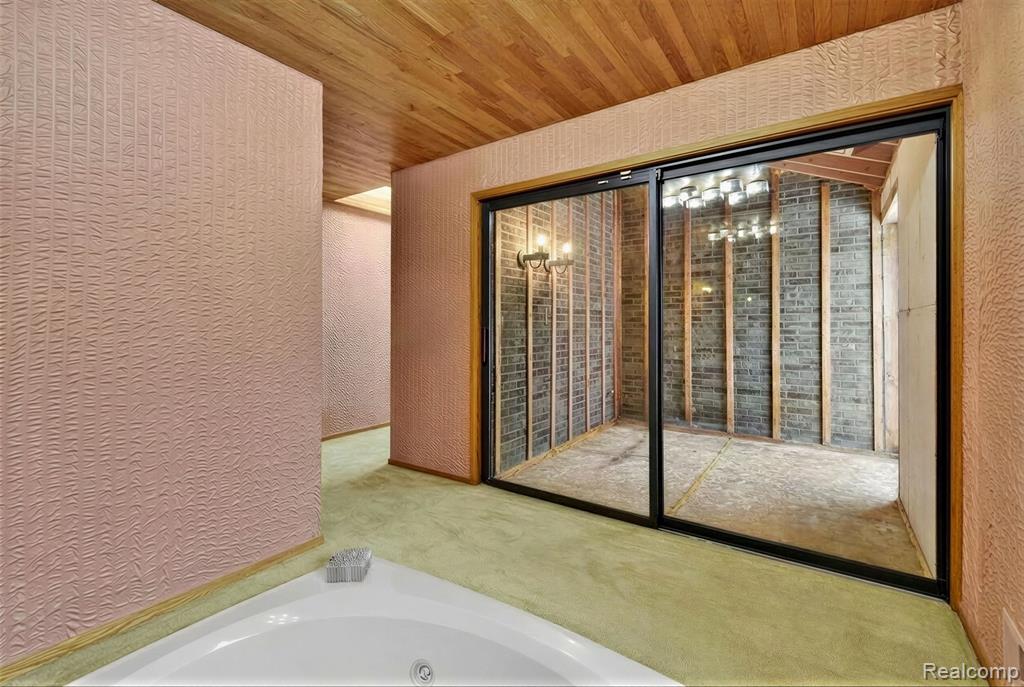 2551 Patterson Lake Road, Pinckney, MI 48169 — Photo 58