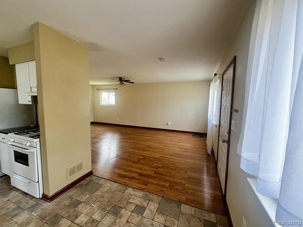 4144 Norbert Ave, Warren, MI 48091 — Photo 3
