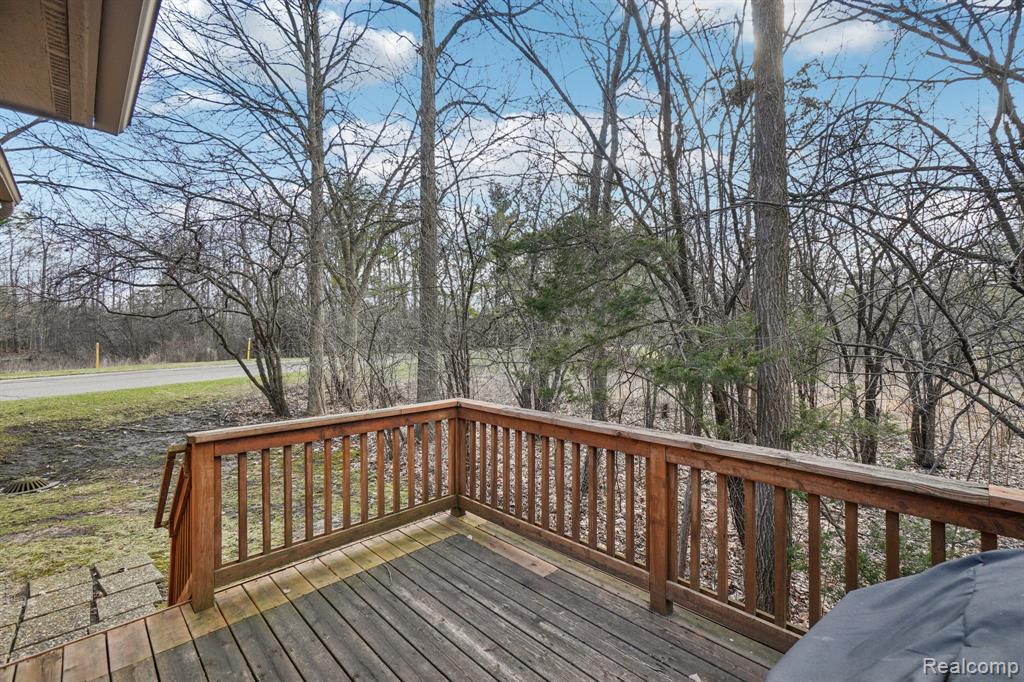 7366 Crackling Creek Circle, 1, West Bloomfield, MI — Photo 32